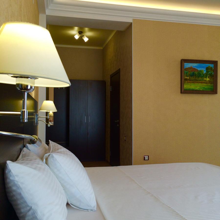 Hotel Bereg Evkaliptov Tsandrypsj Buitenkant foto