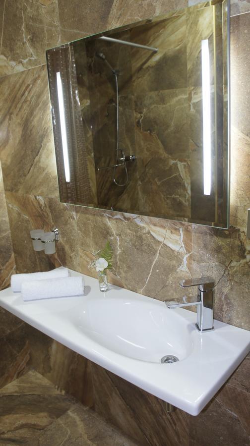 Hotel Bereg Evkaliptov Tsandrypsj Buitenkant foto