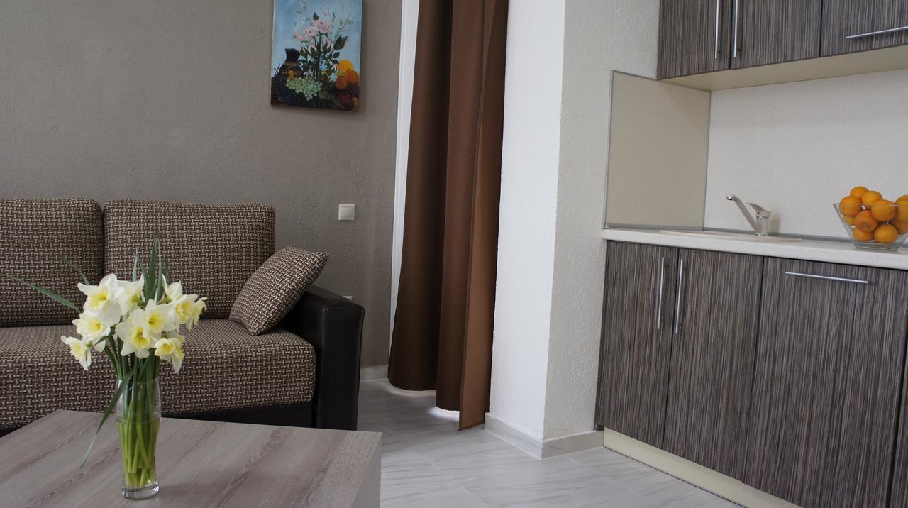 Hotel Bereg Evkaliptov Tsandrypsj Buitenkant foto